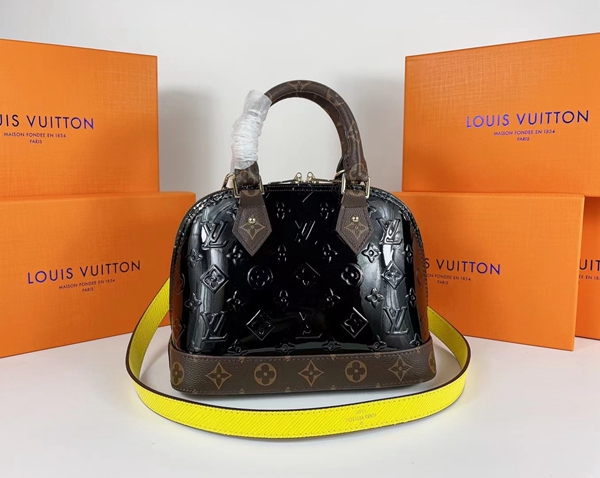 ルイヴィトンバッグ正面デザイン